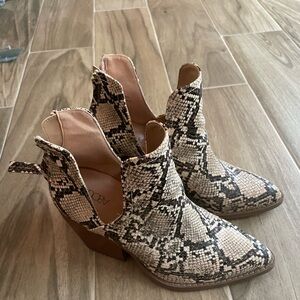 Western Ankle booties